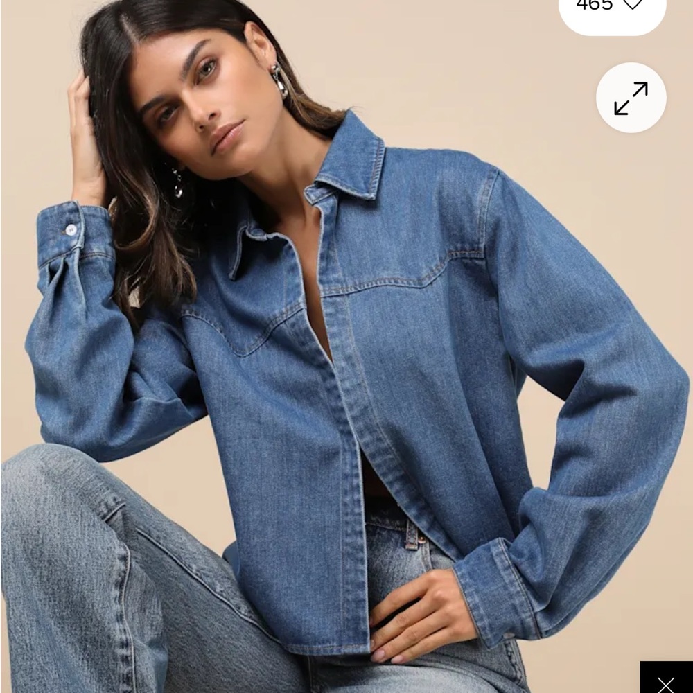 NWOT! Lulu’s Denim Top